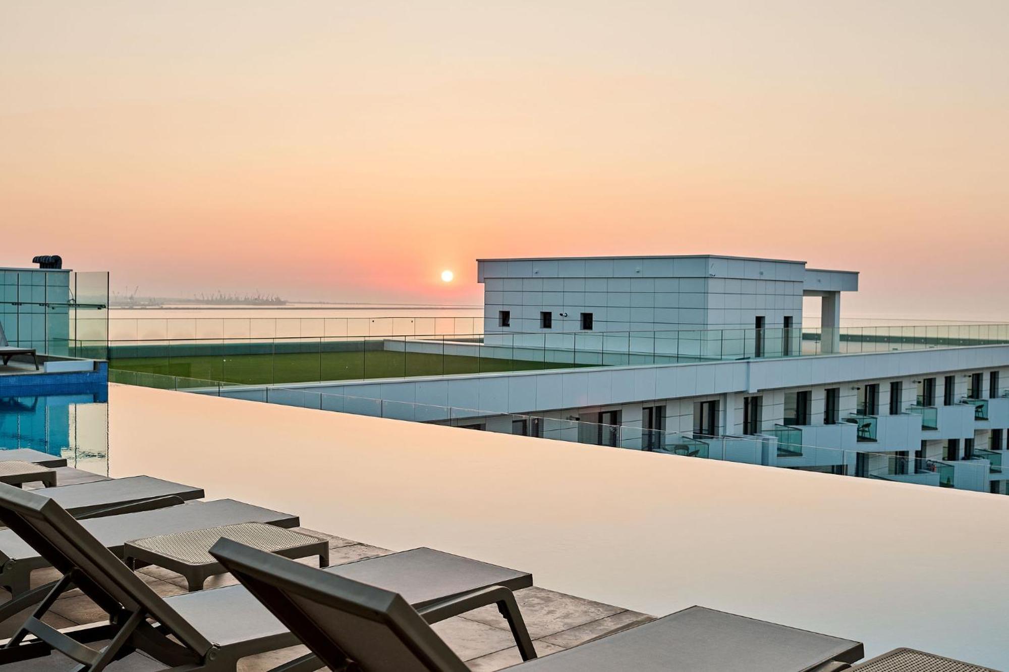 מאמאיה Soleil Anne Studio In Infinity Beach Resort - Parking מראה חיצוני תמונה